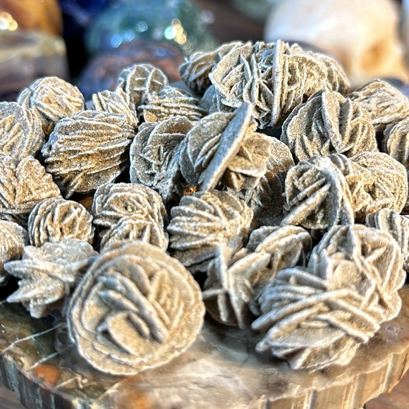 🔥SALE🔥 Desert Rose Crystal Raw Stone! - Picture 3 of 5